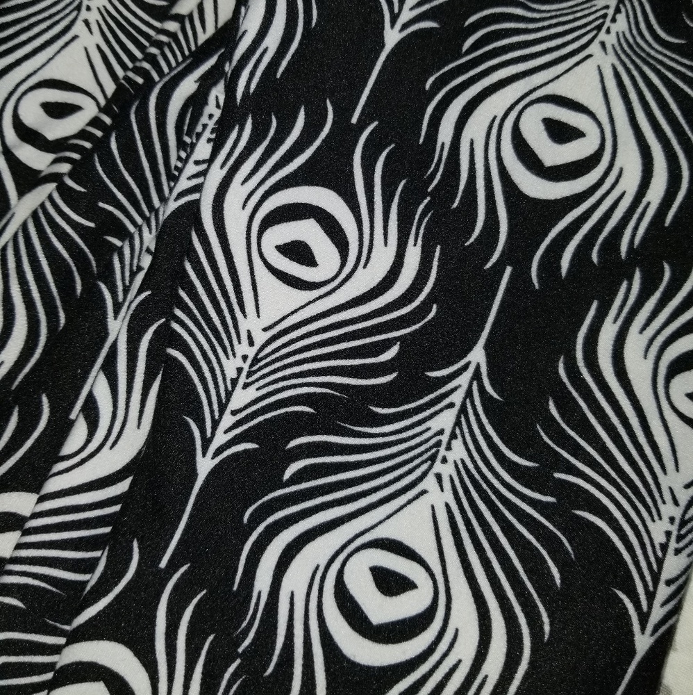 New OS Black Peacock Feather LuLaRoe Leggings